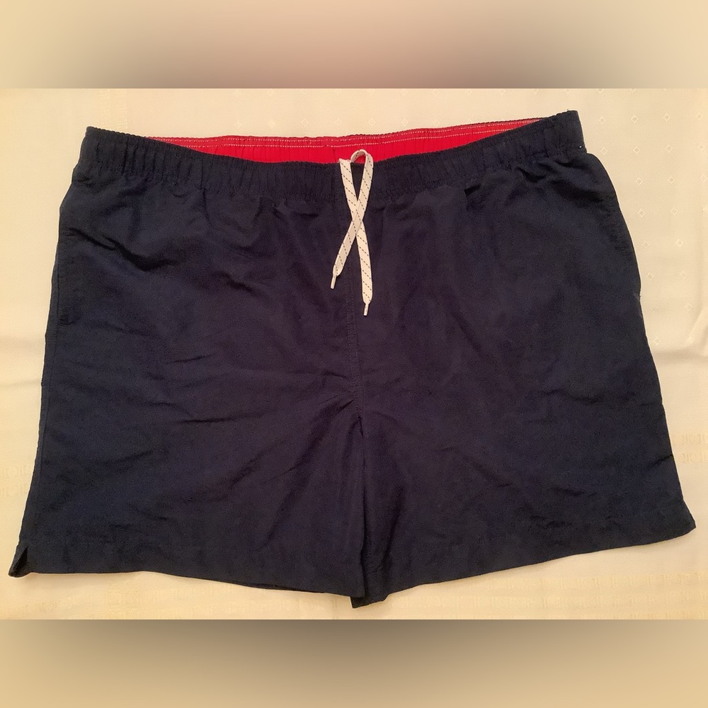 Men’s swim trunks